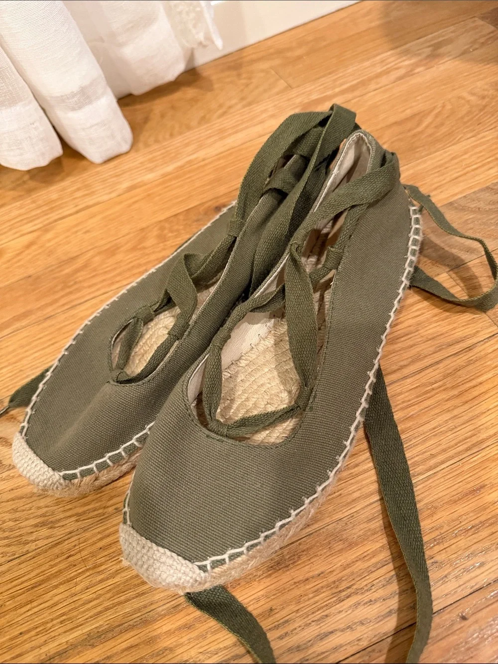 J. Crew Olive Green Lace-Up Canvas Espadrille Made in Spain Flats Excellent Cond